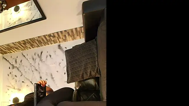 Sophie LittleS online show from 11.12.25