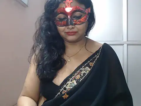Snapshot of sexy_jaaan chatting on 12.21.24 sexy jaaan online show from 12.21.24