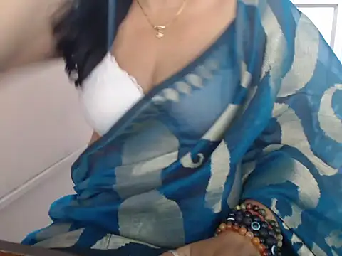 Snapshot of sexy_jaaan chatting on 12.26.24 sexy jaaan online show from 12.26.24