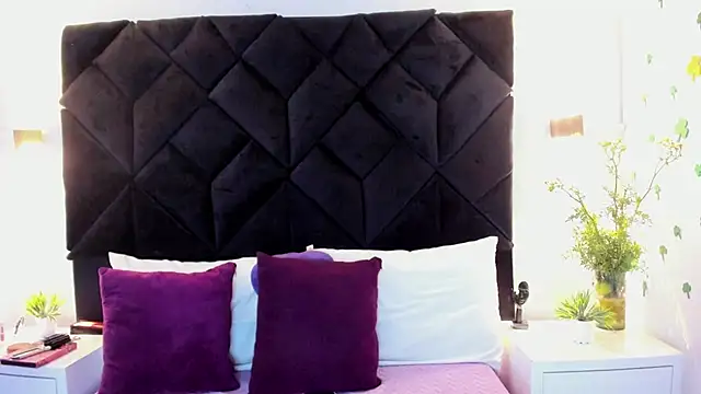 letiziia sky1 online show from 03.31.26