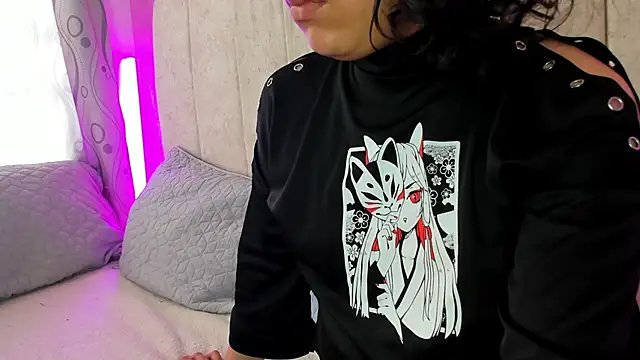 Snapshot of Satuurn_ chatting on 12.06.24 Satuurn online show from 12.06.24