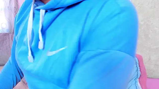 Snapshot of Satuurn_ chatting on 01.22.25 Satuurn online show from 01.22.25