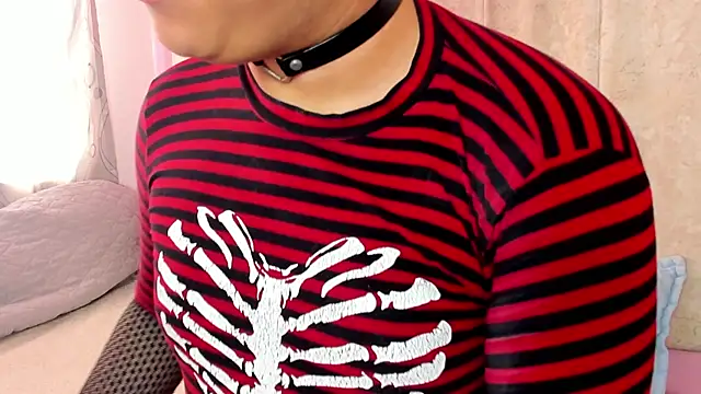 Snapshot of Satuurn_ chatting on 02.08.25 Satuurn online show from 02.08.25