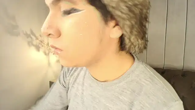 Snapshot of Satuurn_ chatting on 02.10.26 Satuurn online show from 02.10.26