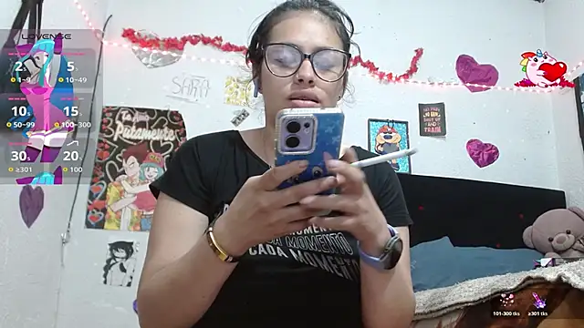 Saray extrovert  online show from 10.23.25