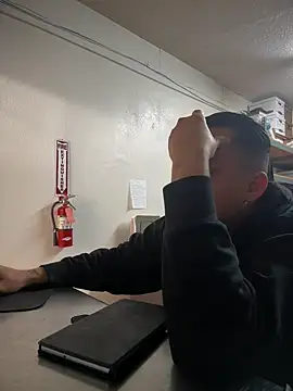 PeterGrandee online show from 03.05.25