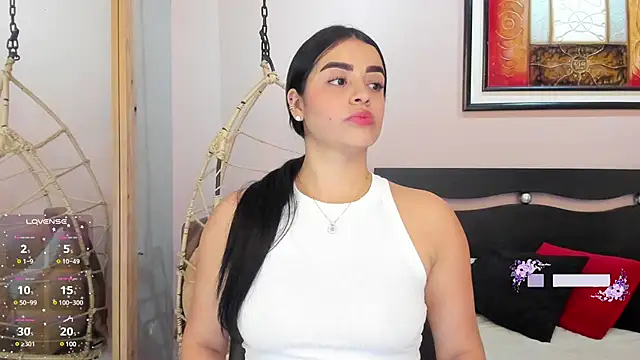 Paula Desousa online show from 01.18.25