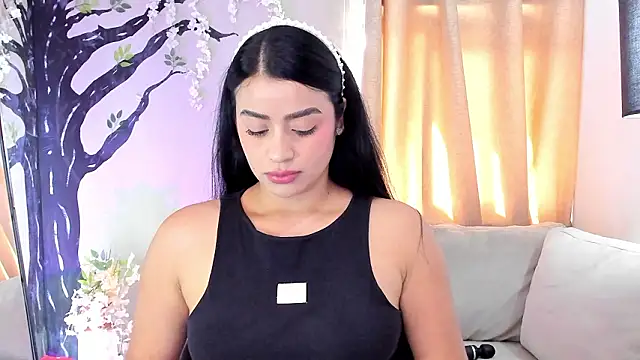 Paula Desousa online show from 02.05.26