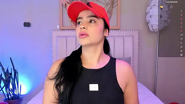 Paula Desousa online show from 02.16.26