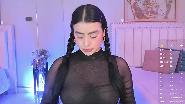 Paula Desousa online show from 05.20.26