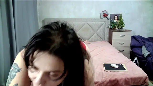 juliettkalen online show from 12.23.24