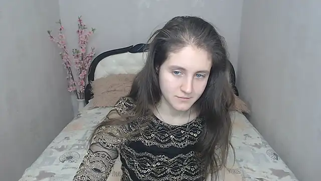 Holliy Cooper online show from 12.17.24