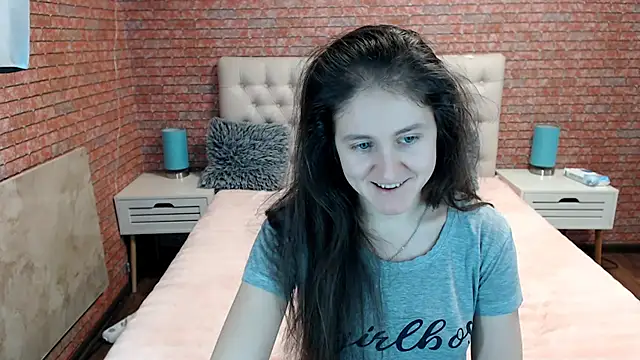 Holliy Cooper online show from 12.24.24