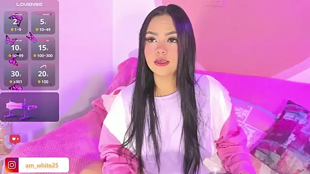 amber white25  online show from 01.21.25