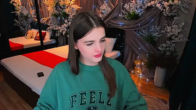 Snapshot of FinalAccord chatting on 01.26.25 FinalAccord online show from 01.26.25