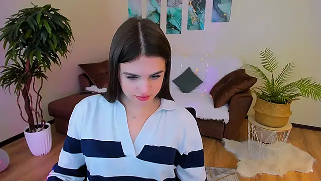 Snapshot of FinalAccord chatting on 02.23.25 FinalAccord online show from 02.23.25