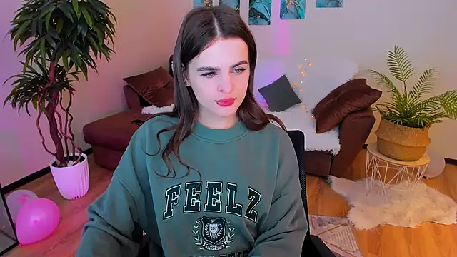 Snapshot of FinalAccord chatting on 03.02.25 FinalAccord online show from 03.02.25