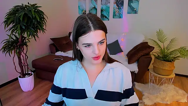 Snapshot of FinalAccord chatting on 03.07.25 FinalAccord online show from 03.07.25