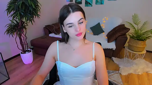 Snapshot of FinalAccord chatting on 03.10.25 FinalAccord online show from 03.10.25