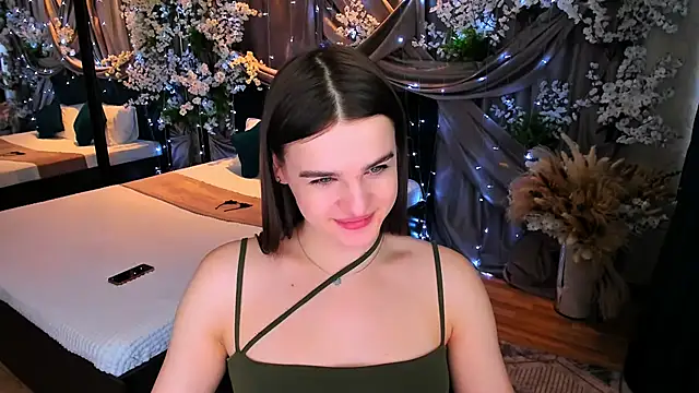 Snapshot of FinalAccord chatting on 03.21.25 FinalAccord online show from 03.21.25