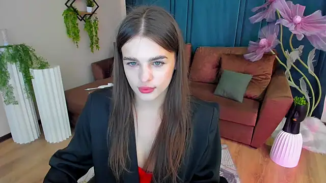 Snapshot of FinalAccord chatting on 10.05.25 FinalAccord online show from 10.05.25