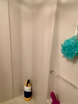 Snapshot of RobinEroticXO chatting on 09.21.25 RobinEroticXO online show from 09.21.25