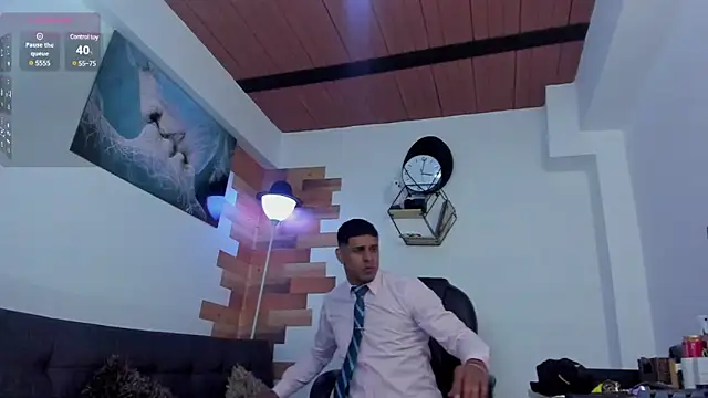 Snapshot of vincen_jose chatting on 12.08.24 vincen jose online show from 12.08.24