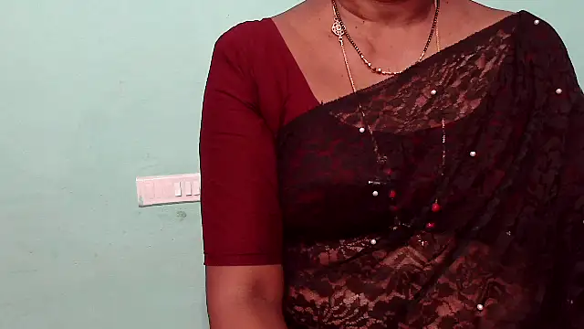 Snapshot of shrutitelugu69 chatting on 03.22.26 shrutitelugu69 online show from 03.22.26