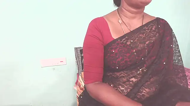 Snapshot of shrutitelugu69 chatting on 05.02.26 shrutitelugu69 online show from 05.02.26