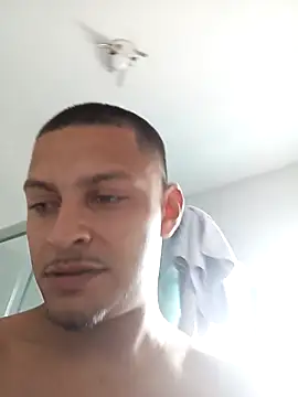 emrehliug12 online show from 02.10.26