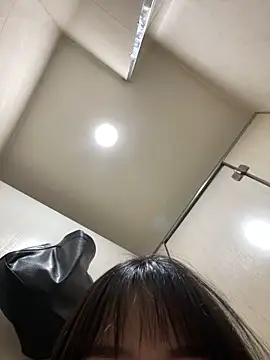 Snapshot of Asia-Lynn chatting on 03.21.25 Asia-Lynn online show from 03.21.25