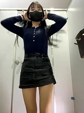 Snapshot of Asia-Lynn chatting on 01.17.26 Asia-Lynn online show from 01.17.26