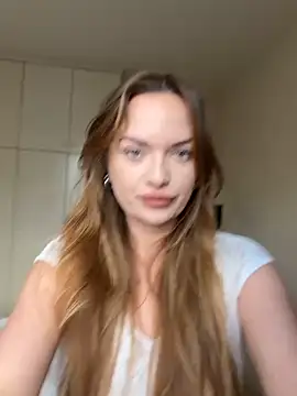 ElenaRebelle online show from 04.04.26