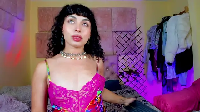 Pia-Jimenez online show from 09.19.25