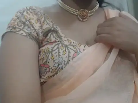 Lovely Siri 23 online show from 05.18.26