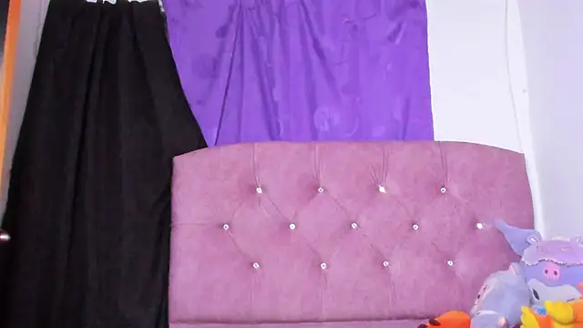 amy 18 online show from 10.27.25