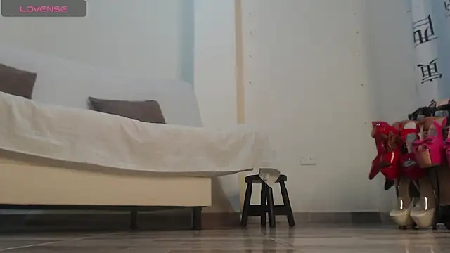 ammarahot7777 online show from 11.25.25