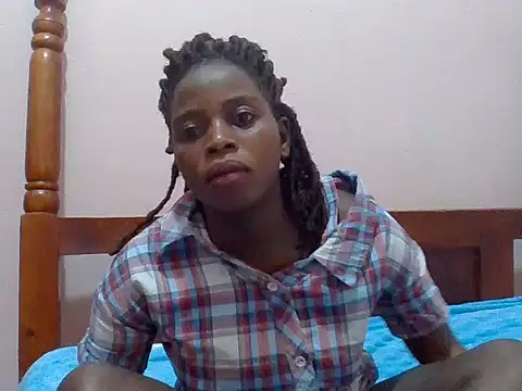 Snapshot of sweetbabra1 chatting on 06.16.26 sweetbabra1 online show from 06.16.26