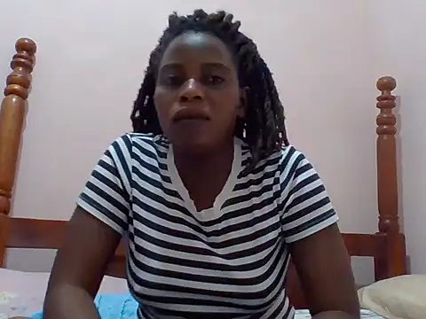 Snapshot of sweetbabra1 chatting on 06.30.26 sweetbabra1 online show from 06.30.26