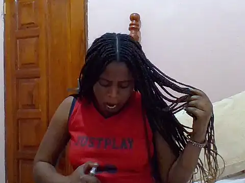 Snapshot of sweetbabra1 chatting on 07.17.26 sweetbabra1 online show from 07.17.26