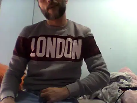 Snapshot of coppiasenzacensura chatting on 02.26.25 coppiasenzacensura online show from 02.26.25