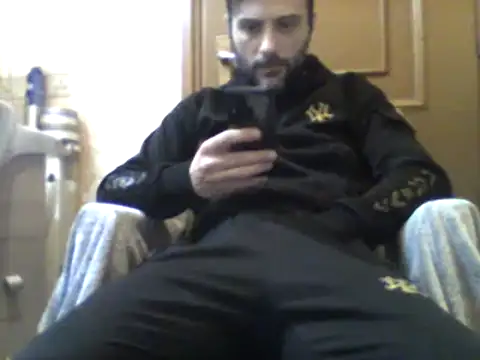 Snapshot of coppiasenzacensura chatting on 02.28.25 coppiasenzacensura online show from 02.28.25