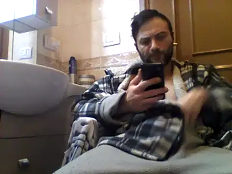 Snapshot of coppiasenzacensura chatting on 03.02.25 coppiasenzacensura online show from 03.02.25