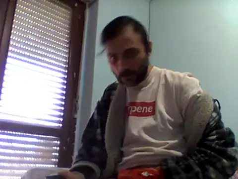 Snapshot of coppiasenzacensura chatting on 03.02.25 coppiasenzacensura online show from 03.02.25