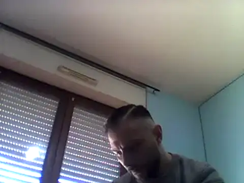 Snapshot of coppiasenzacensura chatting on 03.11.25 coppiasenzacensura online show from 03.11.25