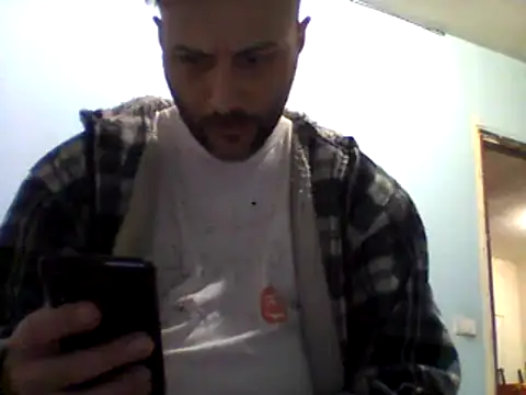 Snapshot of coppiasenzacensura chatting on 03.22.25 coppiasenzacensura online show from 03.22.25