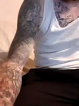 PIercingBoy38 online show from 12.25.24
