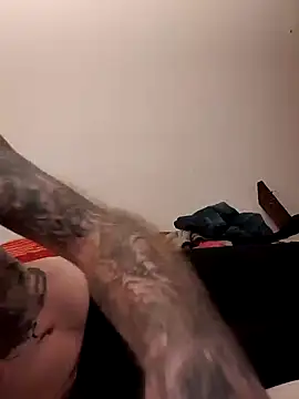 PIercingBoy38 online show from 12.31.24