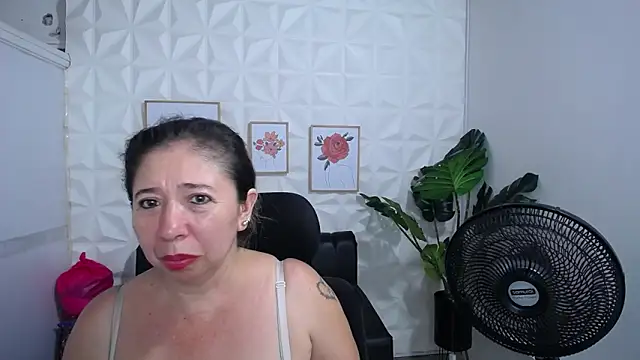 Valentinaa mature online show from 02.20.25