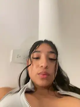 Bellafr online show from 01.04.25